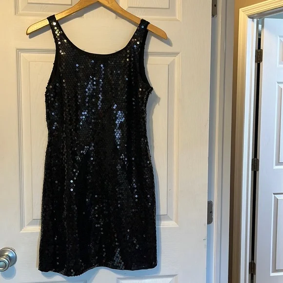 open lace back dress Black Sequin Short Sleeve Mini Shift Dress main image 0
